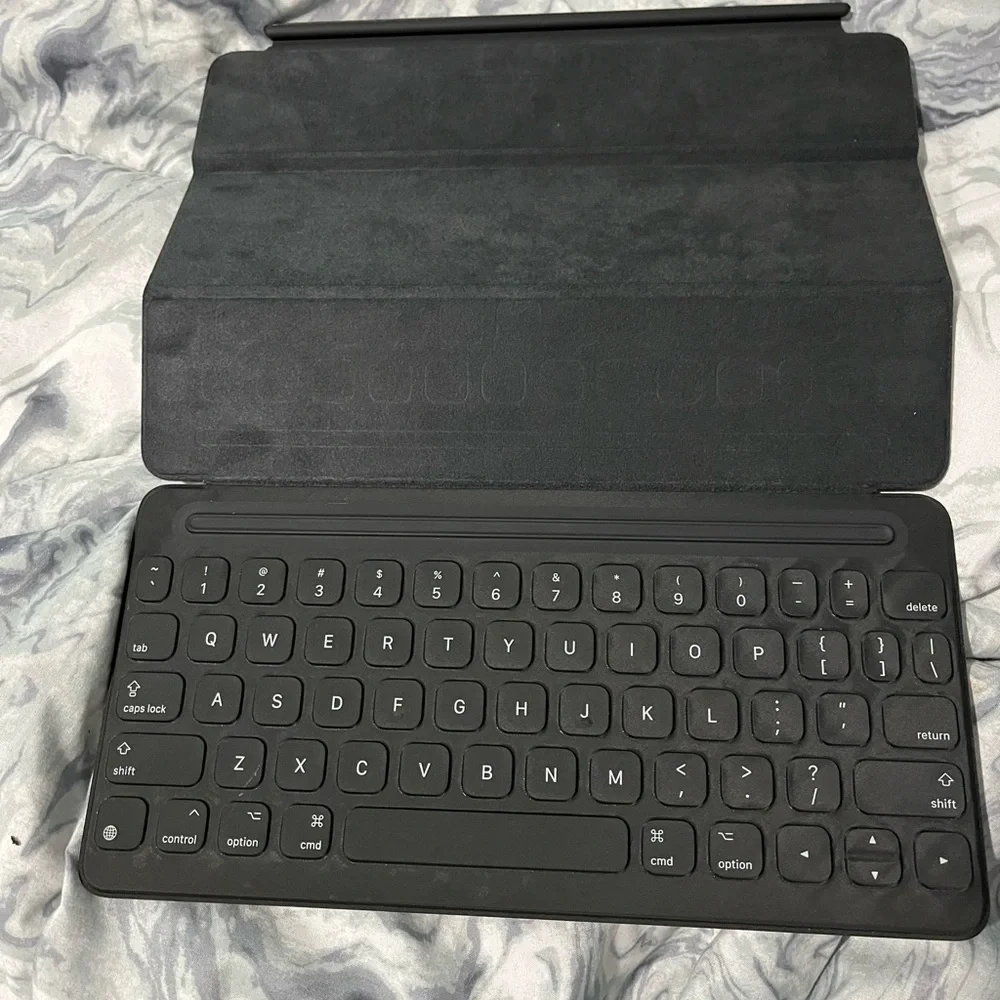 Smart Keyboard for iPad, 9.7,10.2,10.5in